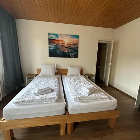 Christina Hotel *