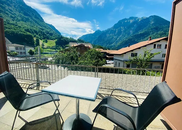 فندق Christina *