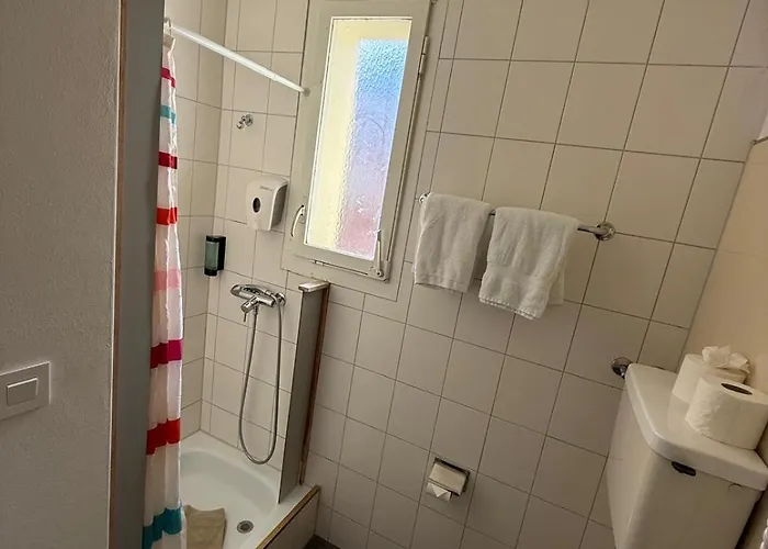 Christina فندق *